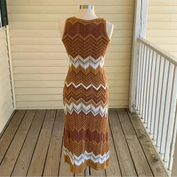 VERSONA Crochet Maxi Dress Carmel Latte Size Medium NWT Brown & Light Blue Boho - Picture 3 of 13